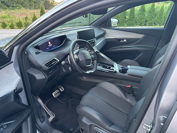 Peugeot 5008 5 of 5