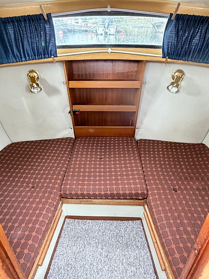 Albin 25 De luxe med nyare motor (4-5 sovplatser) 16 of 25