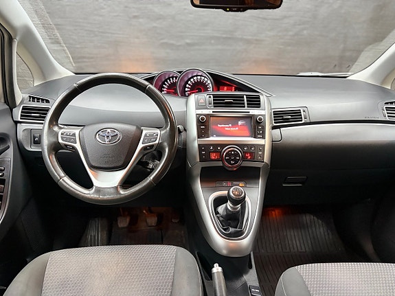Toyota Verso 14 of 18