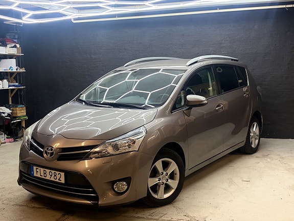 Toyota Verso 3 of 5