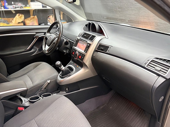 Toyota Verso 15 of 18