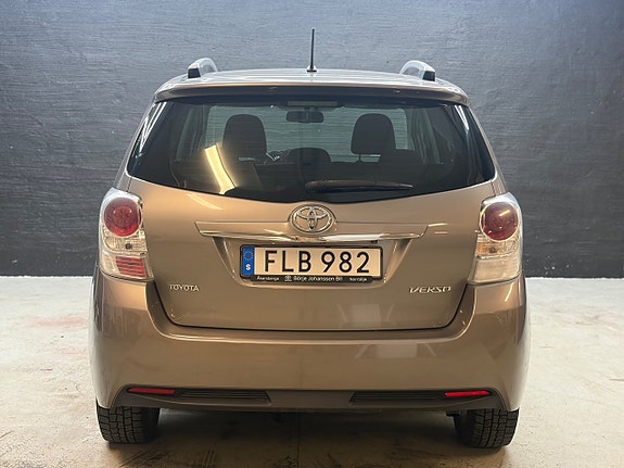 Toyota Verso 7 of 18
