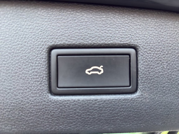 Volkswagen Tiguan 12 of 16