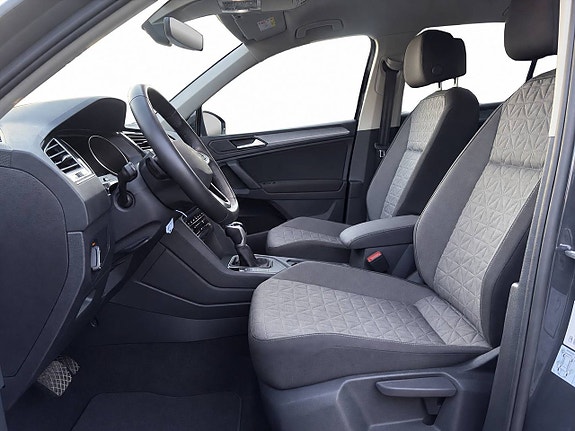 Volkswagen Tiguan 7 of 16
