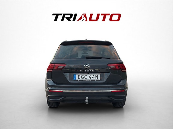 Volkswagen Tiguan 5 of 16