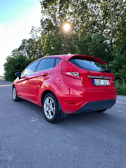Ford Fiesta 5 of 5