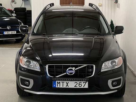 Volvo XC70 9 of 19