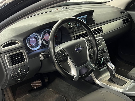 Volvo XC70 10 of 19