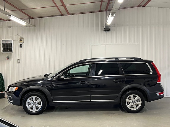 Volvo XC70 3 of 19