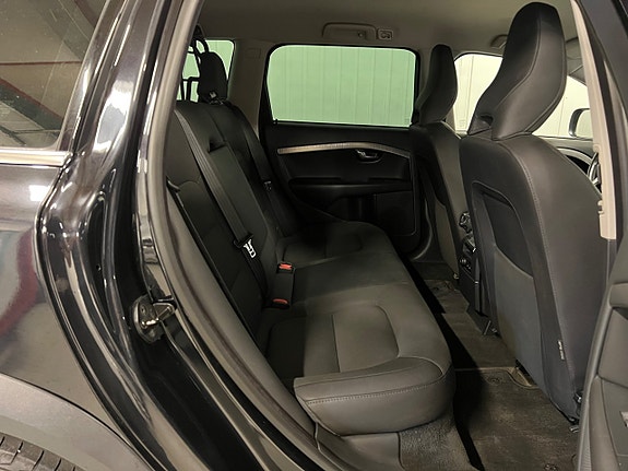 Volvo XC70 18 of 19