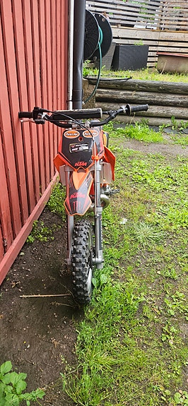 KTM Xs senior 4 of 4