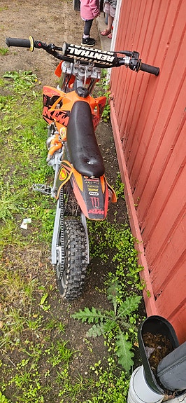 KTM Xs senior 3 of 4