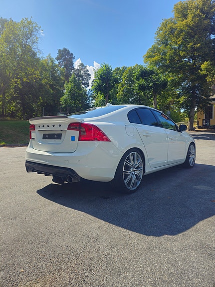 Volvo S60 5 of 16