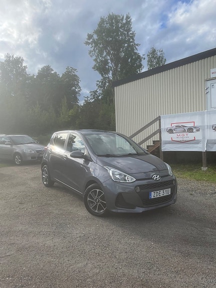 Hyundai i10 12 of 13