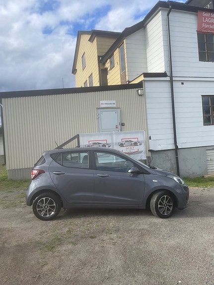 Hyundai i10 11 of 13