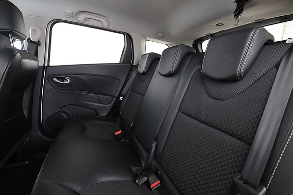 Renault Clio 13 of 14