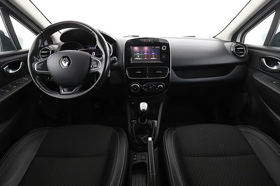 Renault Clio 12 of 14