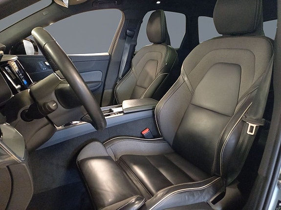 Volvo XC60 6 of 17