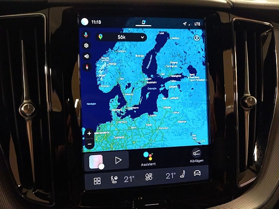 Volvo XC60 16 of 17