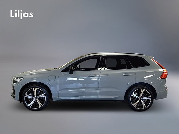 Volvo XC60 3 of 17