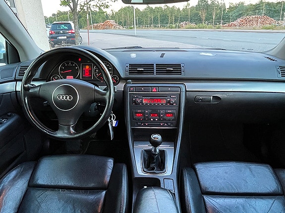 Audi A4 10 of 11