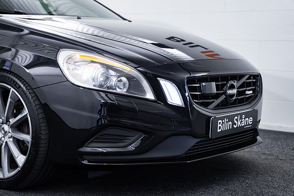 Volvo V60 3 of 28