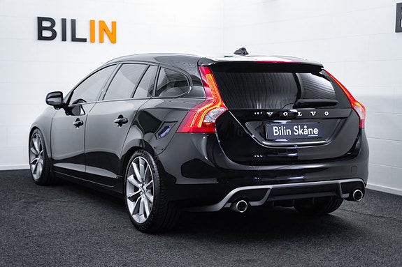 Volvo V60 10 of 28