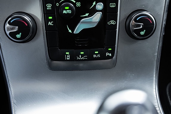 Volvo V60 22 of 28