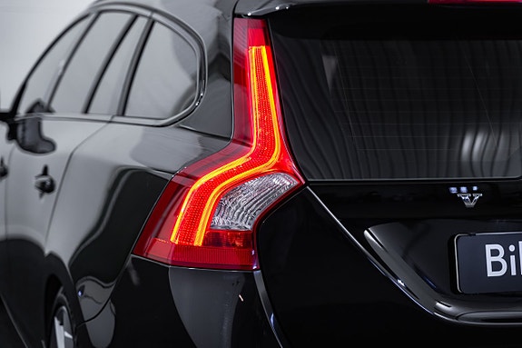 Volvo V60 12 of 28