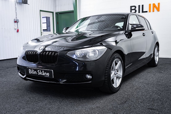 BMW 118d 4 of 5