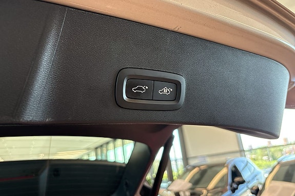 Volvo XC40 15 of 30