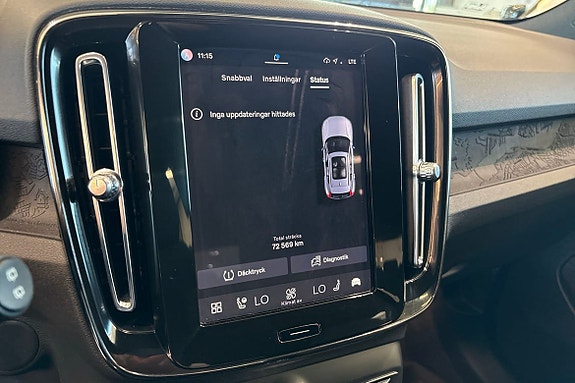 Volvo XC40 28 of 30