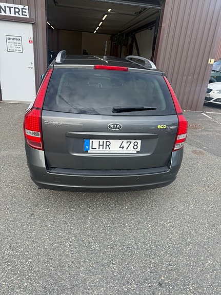 Kia Ceed 4 of 5