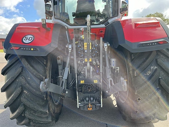 Massey Ferguson 8S265 3 of 8