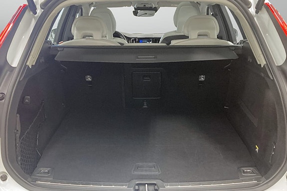 Volvo XC60 10 of 10