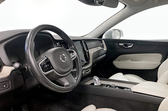Volvo XC60 6 of 10