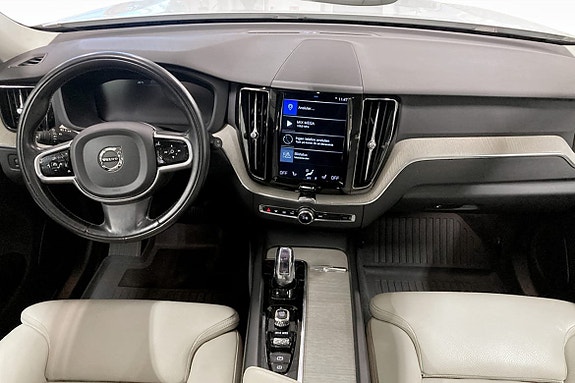 Volvo XC60 5 of 10
