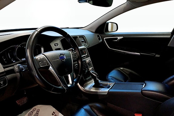 Volvo V60 5 of 5
