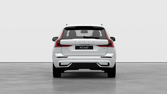 Volvo XC60 4 of 5