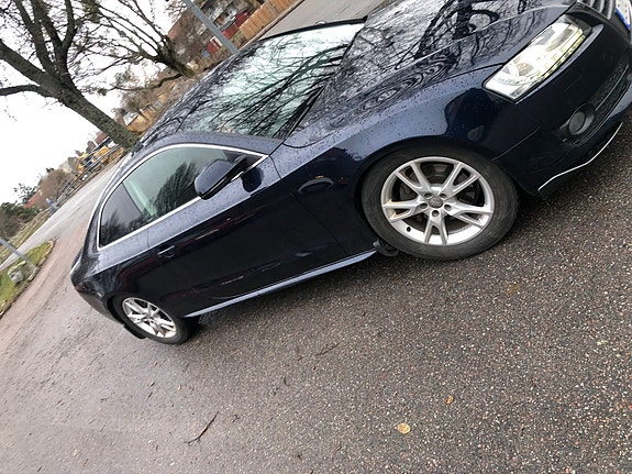 Audi A5 4 of 5