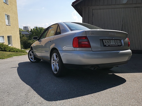 Audi A4 5 of 11