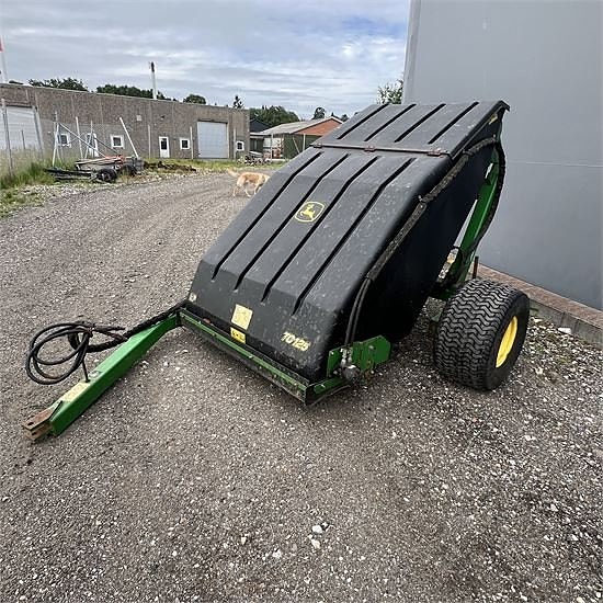 John Deere TC 125 Collector 6 of 11