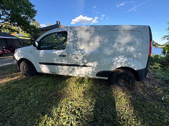 Renault Kangoo Maxi 8 of 9