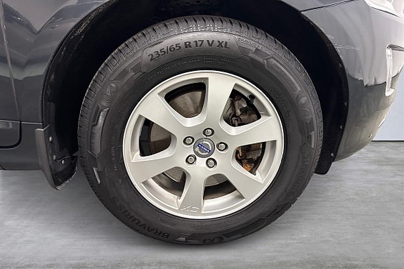 Volvo XC60 14 of 18