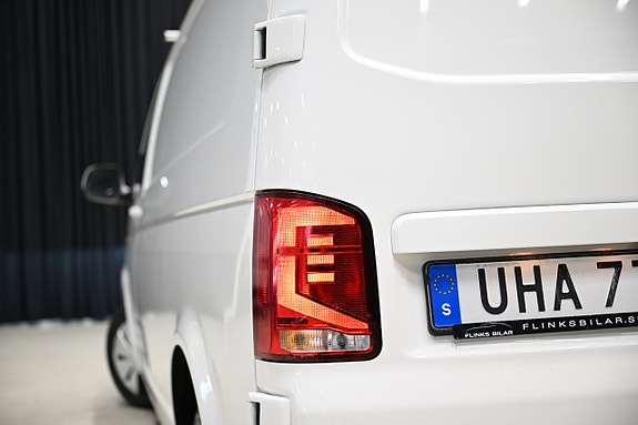 Volkswagen Transporter 13 of 30