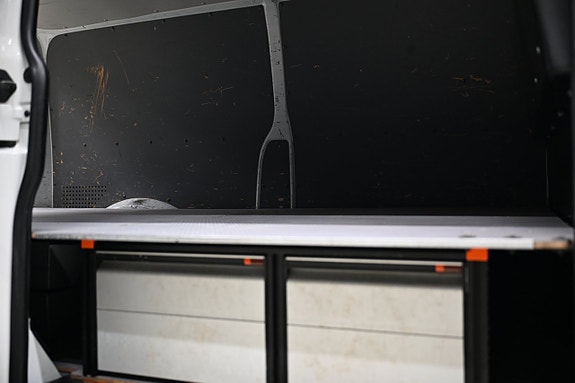 Volkswagen Transporter 10 of 30