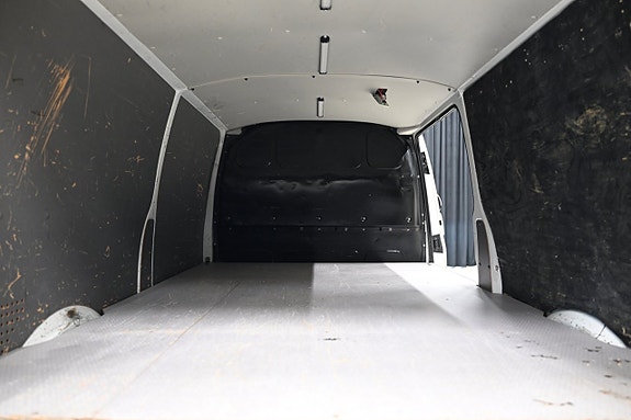 Volkswagen Transporter 8 of 30