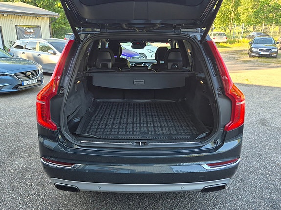 Volvo XC90 6 of 27