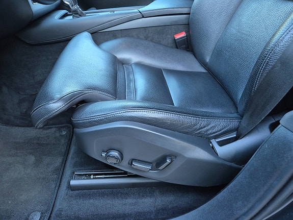 Volvo XC90 18 of 27