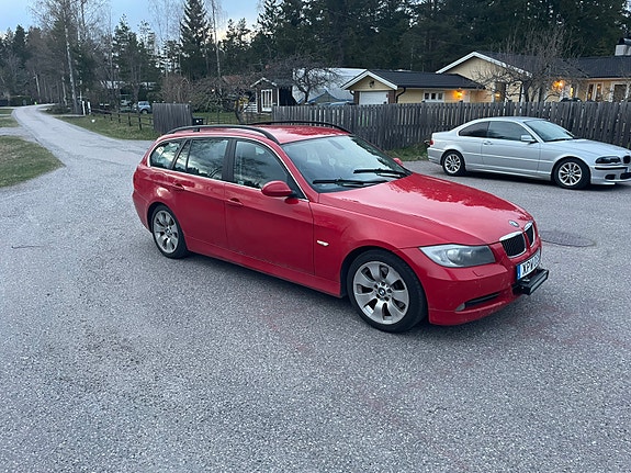 BMW 325Xi 3 of 5